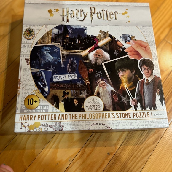 Harry Potter unique circular 500 piece puzzle and 2 funko pops - Picture 6 of 13